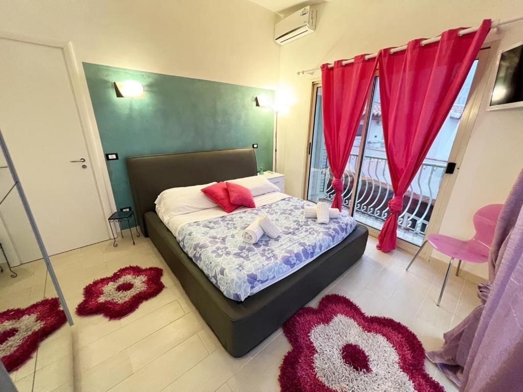 Apartment Taormina Center With Terrace, Via Celestino Penna 6 Экстерьер фото